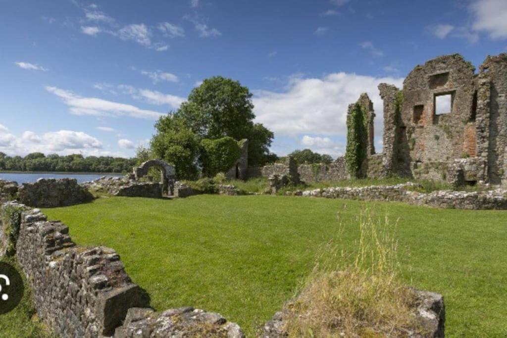 Lakeland Lodge Derrylin Exteriör bild